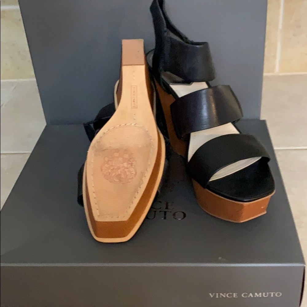 Vince Camuto “Niskera” platform sandals